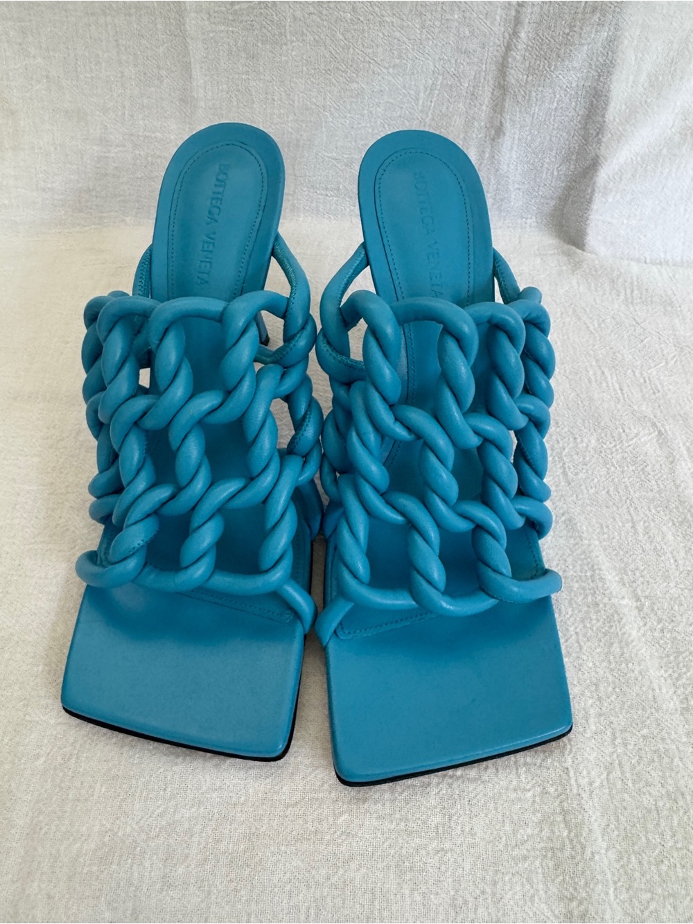 Bottega Veneta Turquoise Braided Leather Knot Mules - Picture 2 of 7
